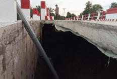 Jembatan Matan Jebol   Diterjang Banjir, Diduga Dikerjakan Asal-asalan