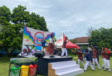 Choki Cholesterol Sukses Hibur Siswa SMA St. Carolus di Event HOLA HOOP TOP Astra Motor Bengkulu