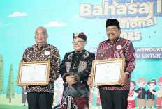 Raih Penghargaan Kesatria Bahasa, Wagub Mian Tegaskan Komitmen Ini