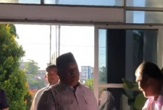 Bupati Sidak dan Pimpin Apel Pagi   di Sekretariat DPRD BS, Tegaskan Pentingnya Disiplin, Etos Kerja, dan S