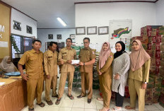 Peduli Warga Terdampak Bencana Sumatera, Desa Marga Mulya Sakti Serahkan Donasi