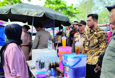 Satpol PP Bengkulu Tertibkan Pedagang Liar di Kawasan Tabut, Lapak di Badan Jalan Dibongkar