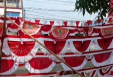 Sambut HUT RI, Pedagang Bendera Harap Penjualan Meningkat