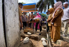 Evis (38), Buruh Harian di Desa Ranah Karya, Rumah Dibedah Polres Mukomuko, Begini Pengakuannya