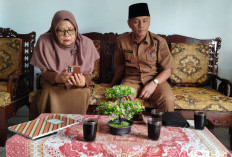 Datangi SDN 140, Kadis Dikbud Seluma Pastikan Tidak Ada Penjualan LKS di Sekolah