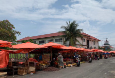 Pedagang Pasar Minggu di Kota Bengkulu Bertahan, Ini Dia Alasannya