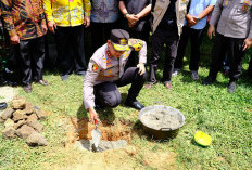 Warga Benteng Terima Bedah Rumah, Program ke 47 dan 48 dari Polda Bengkulu 