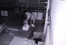 Pencuri Gasak Uang Kotak Amal, Terekam CCTV Rumah Makan Berlokasi di Sini