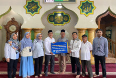 Masjid Besar Jami' Babussalam Dapat Bantuan dari Taspen Bengkulu.