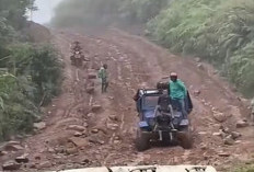 Warga Padang Capo   Tunggu Janji Gubernur Soal Jalan Ini