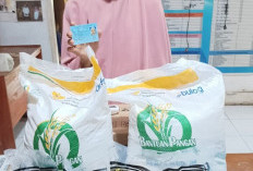 153 Warga Batu Lambang   Terima Bantuan Pangan, Pemdes Tegaskan Ambil dengan Identitas Diri