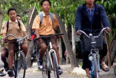 Upaya Menghemat Energi, Menteri Abdul Mu’ti Imbau Anak Jalan Kaki atau Naik Sepeda ke Sekolah