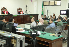 Sidang Korupsi Bupati Fikri Thobari, Kontraktor Ungkap Serahkan Fee 18-20 Persen