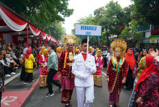 Bengkulu Kenalkan Bunga Rafflesia dan Gunung Bungkuk Dalam Pawai Dekranas di Solo 