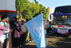 Bupati Bengkulu Utara Lepas 29 CJH, Diberangkatkan ke Tanah Suci via Padang