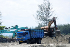 Gubernur Helmi Sebut Kapal Keruk Besar Segera Tiba, Alur Dangkal Lumpuhkan Ekonomi Bengkulu