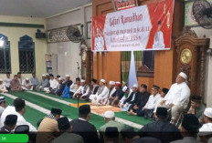Satpol PP Siaga, Gubernur Helmi Hasan Safari Ramadan di Masjid Rukis Manna