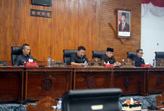 Sampaikan RPJMD, Wabup Prioritaskan Infrastruktur dan Ekonomi, DPRD Kaur Gelar Paripurna