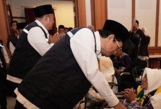 Menag Lepas 7.514  Jemaah Haji Kloter Pertama  ke Tanah Suci,  Begini Pesannya 