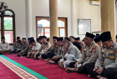 Kapolres Kaur Ajak Personel   Jadikan Al Quran Pedoman Hidup