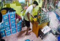 Kuras Isi Warung, Pencuri Terekam CCTV