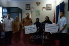 Serahkan Santunan Rp 42 Juta, Sekda BS   Apresiasi Kepedulian BPJS Ketenagakerjaan