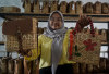 Merangkai Gulma Menjadi Primadona